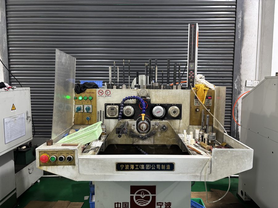 成陶公司加工设备实拍